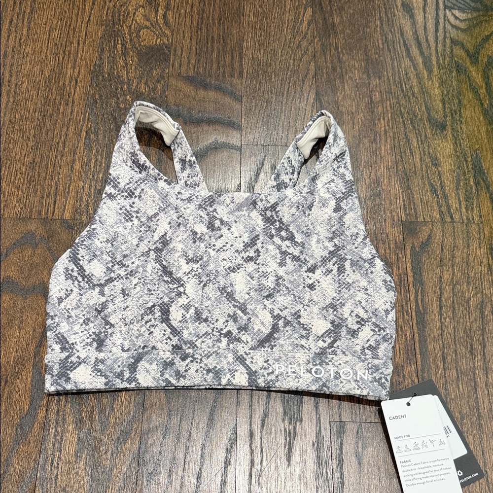NWT Peloton Cadent Printed Mid Neck V Strap Bra